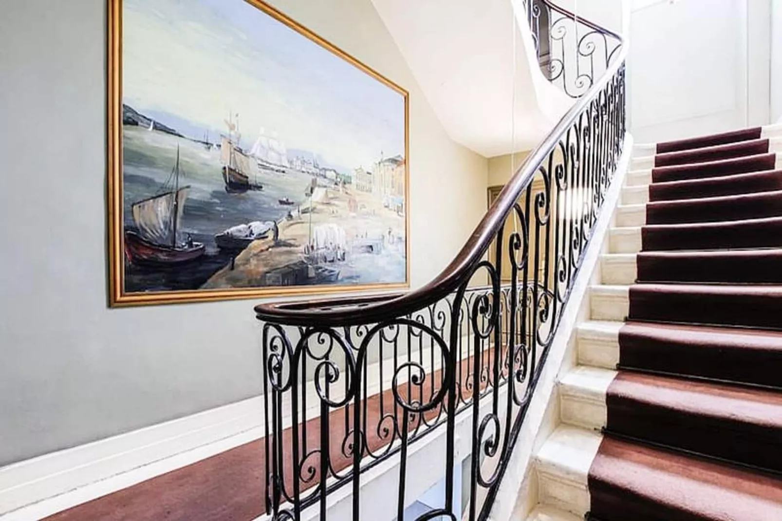 Superbe T2 De Qualit&eacute; Et R&eacute;nov&eacute;, Au Jardin Public, Pour 4 Personnes