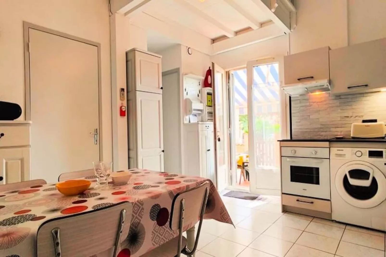 Maison De Vacances Climatis&eacute;e &agrave; 600m De La Plage