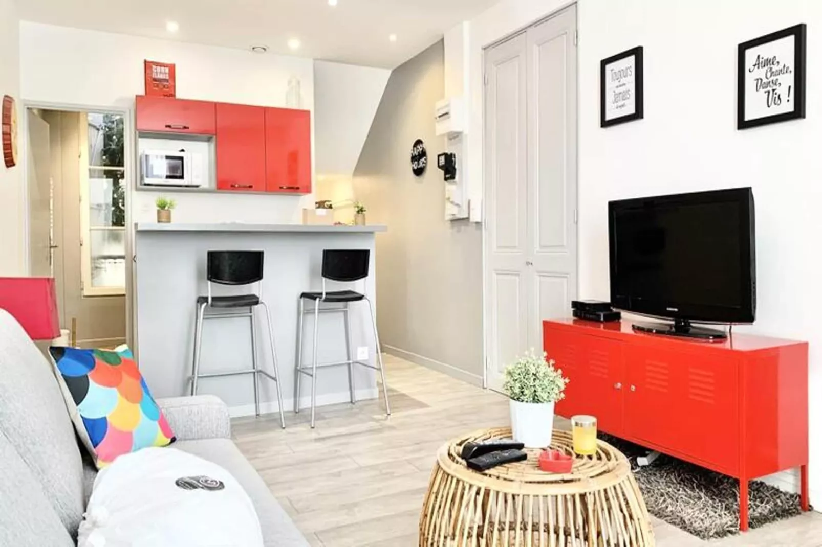 | Petit Paris 💋 | Studio Calme Tout &eacute;quip&eacute;