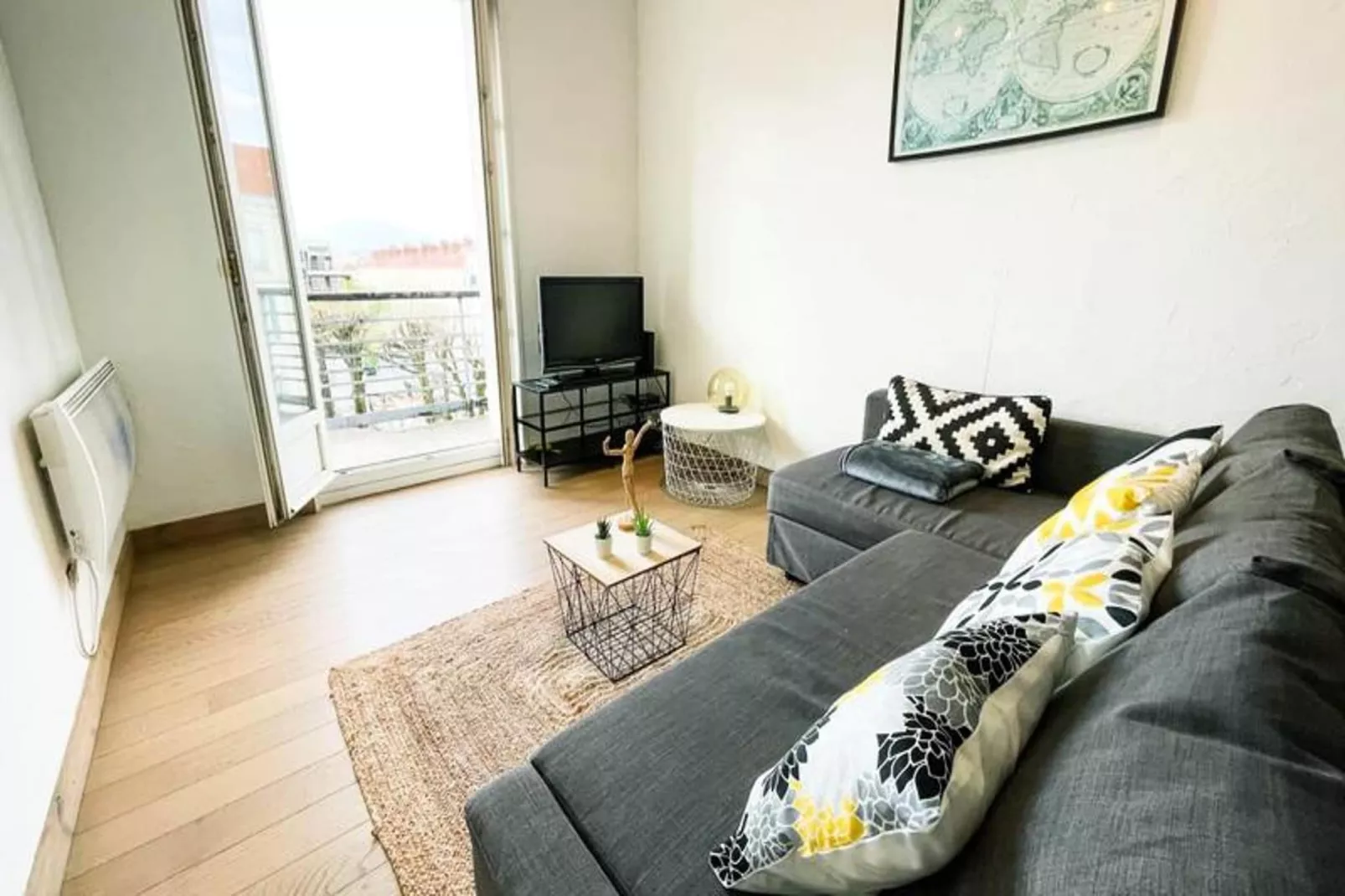 Pretty Light In Grenoble ☀ T2