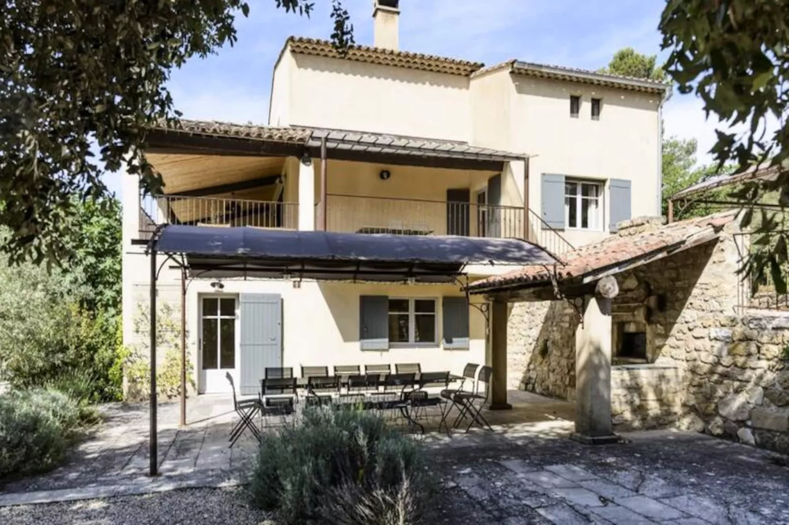 Les Gardis, Votre Refuge Id&eacute;al En Provence.