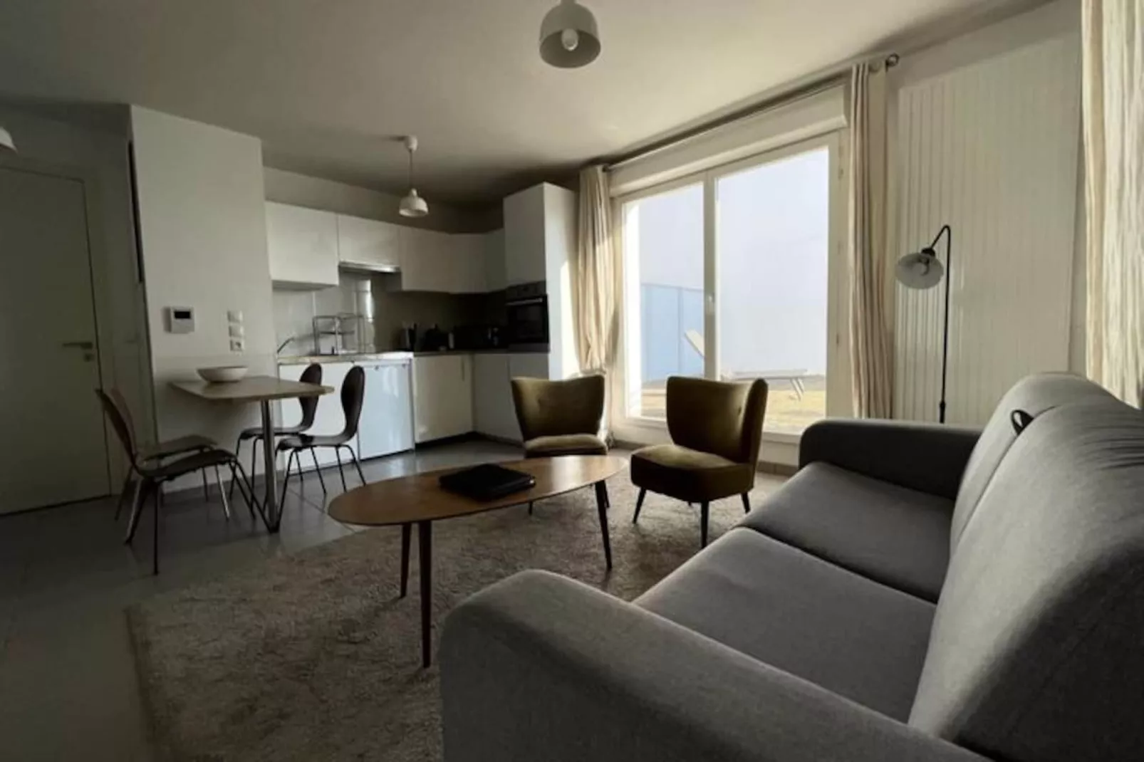 Spacieux Appartement Remarquablement Lumineux Avec Parking à La Cité Du Vin