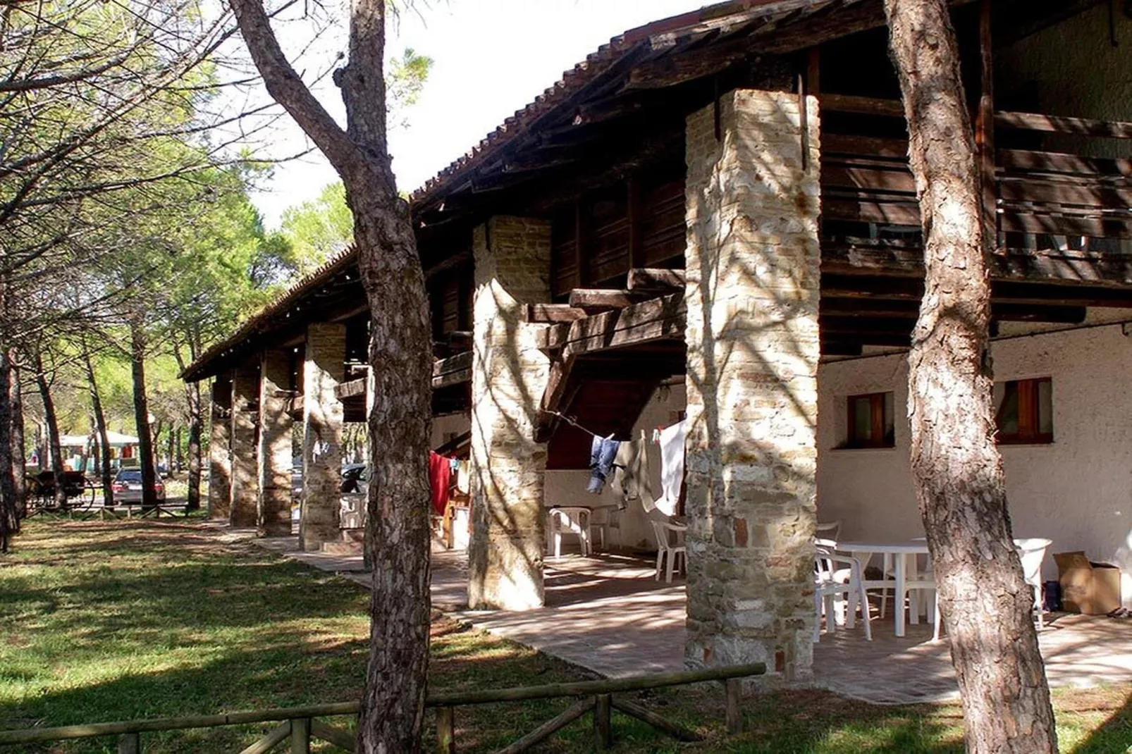 Holiday resort Belvedere, Grado-Pinus-Buitenkant zomer