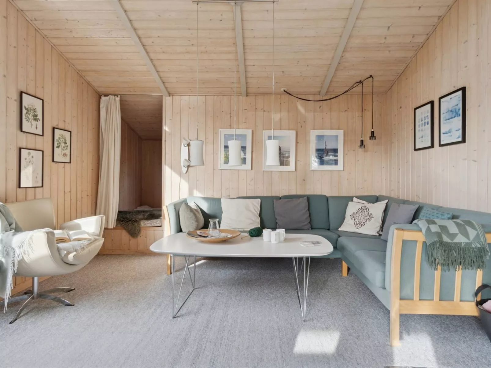 "Yma" - 250m from the sea