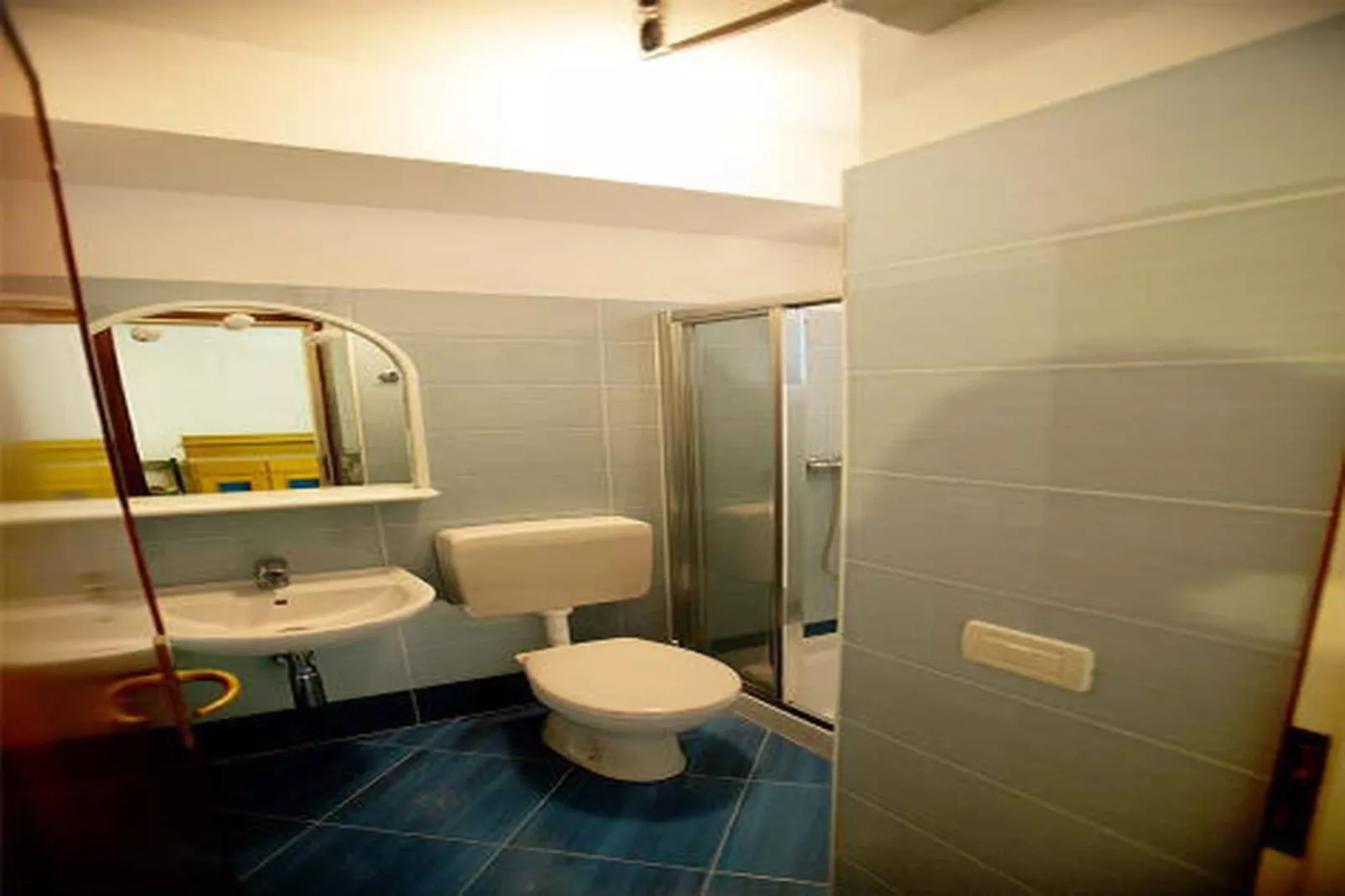 Holiday resort Belvedere, Grado-Pinus-Badkamer