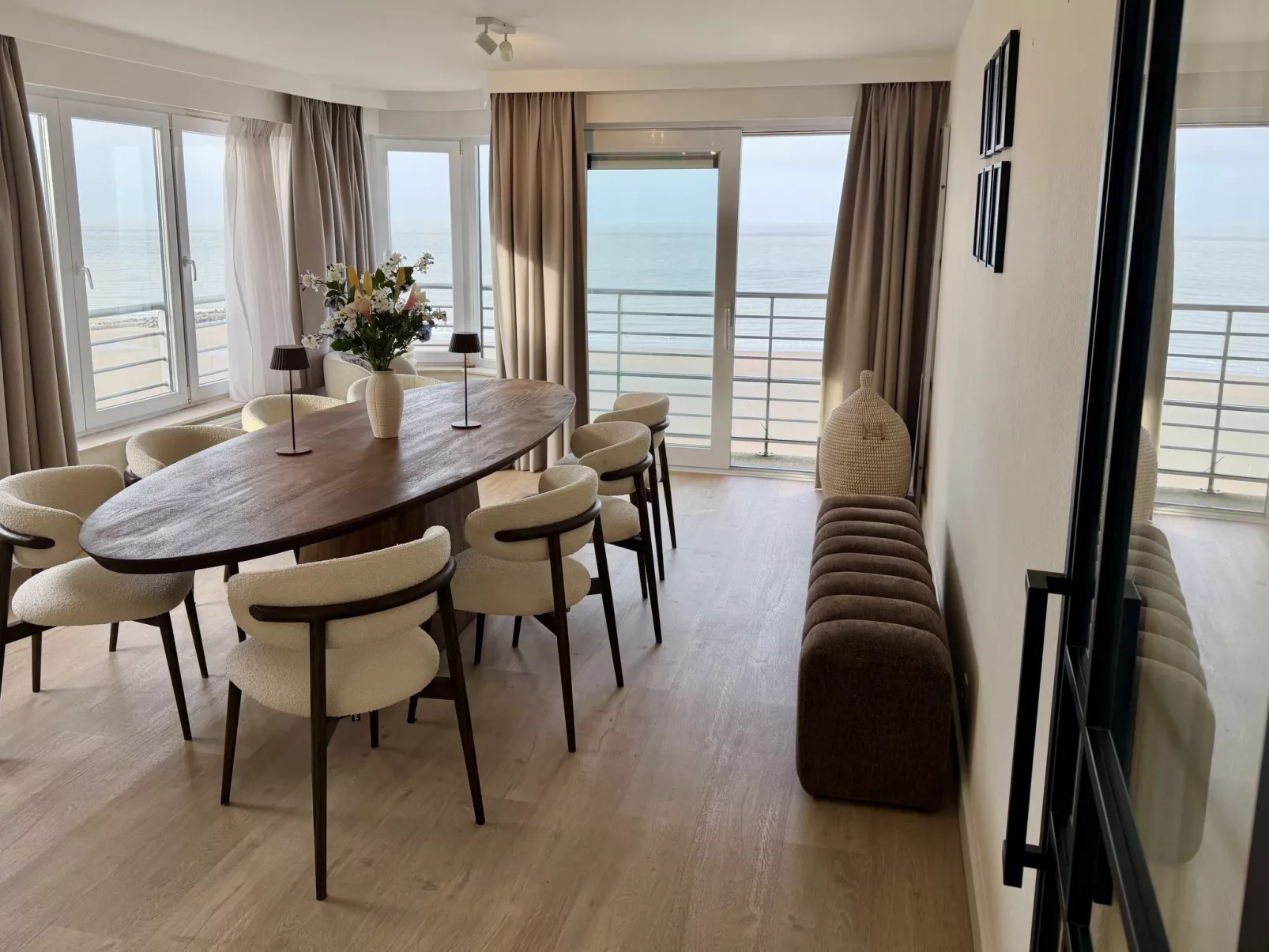 Zonnehaven with seaview-Binnen