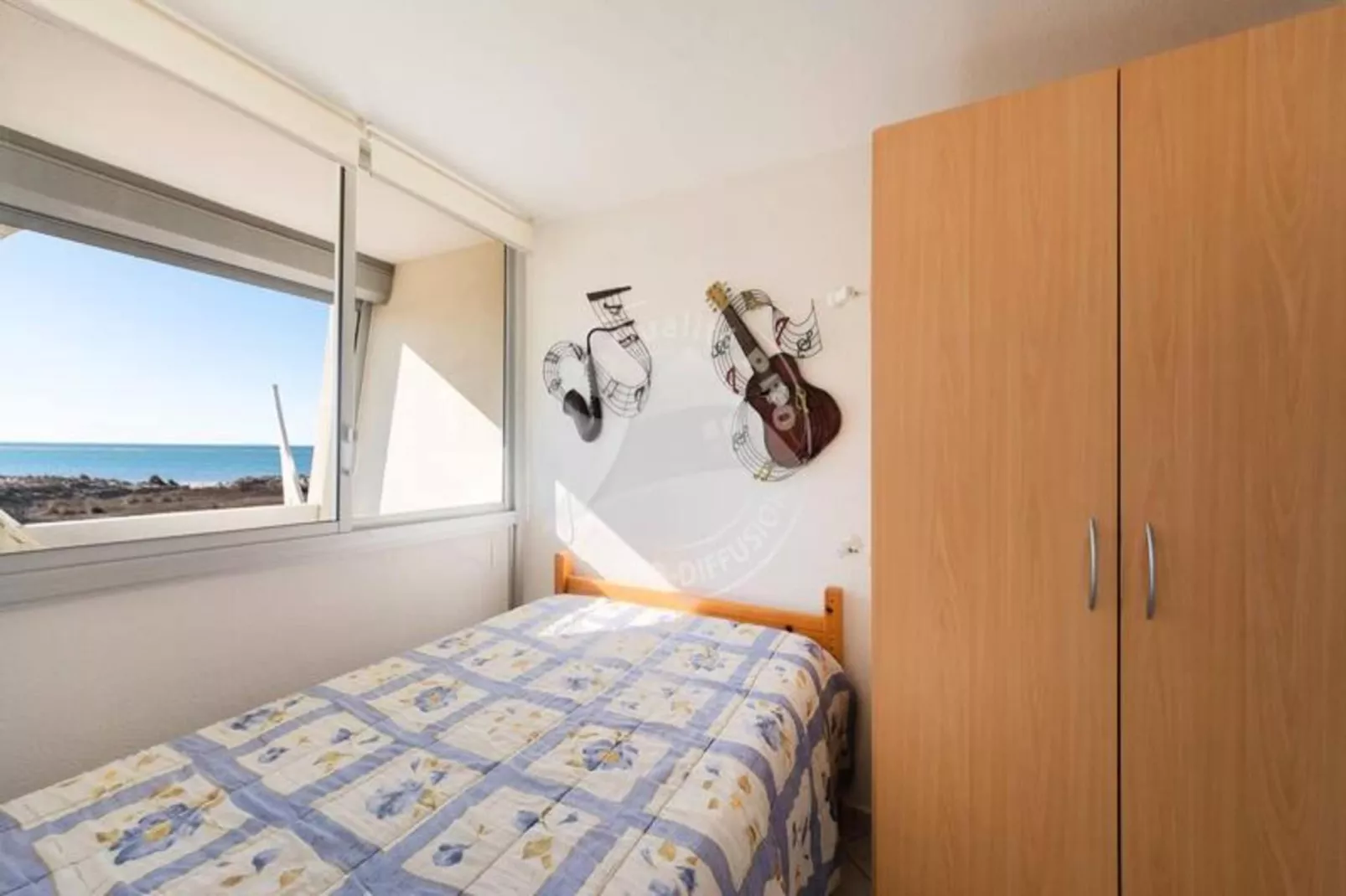 Résidence "le Chabian"-Woonkamer