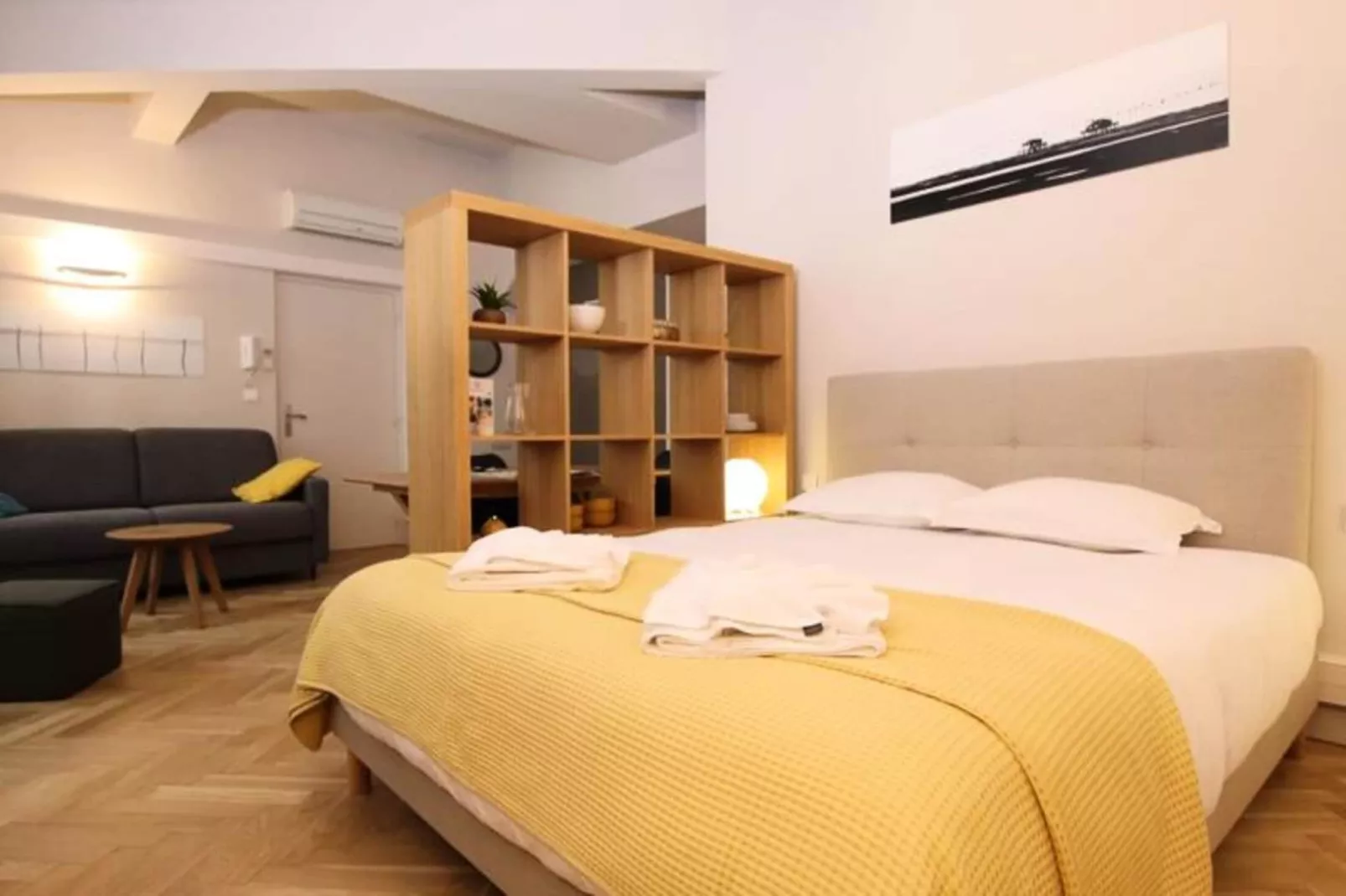 Superbe Appartement Typiquement Bordelais En Hypercentre Pour *4 Personnes*-Buitenkant zomer