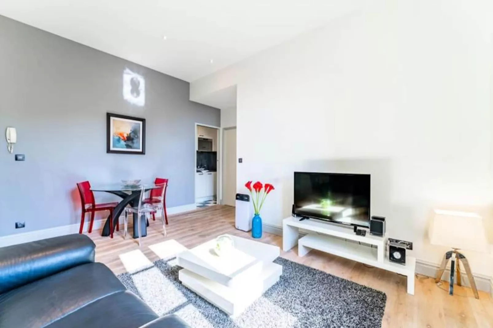 Chaleureux Appartement Au C&oelig;ur Du Quartier Historique Saint-michel-Woonkamer