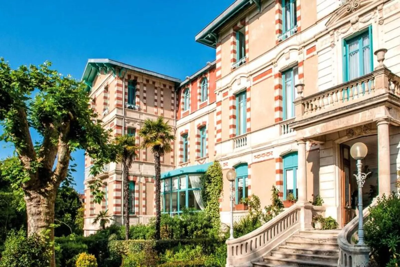 Résidence Villa Régina - Vacances Bleues-Buitenkant zomer