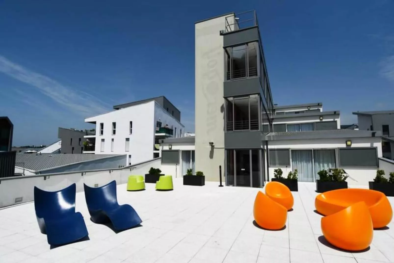 Appart'Hôtel Mer & Golf Bordeaux Bassins à Flot***-Buitenkant zomer