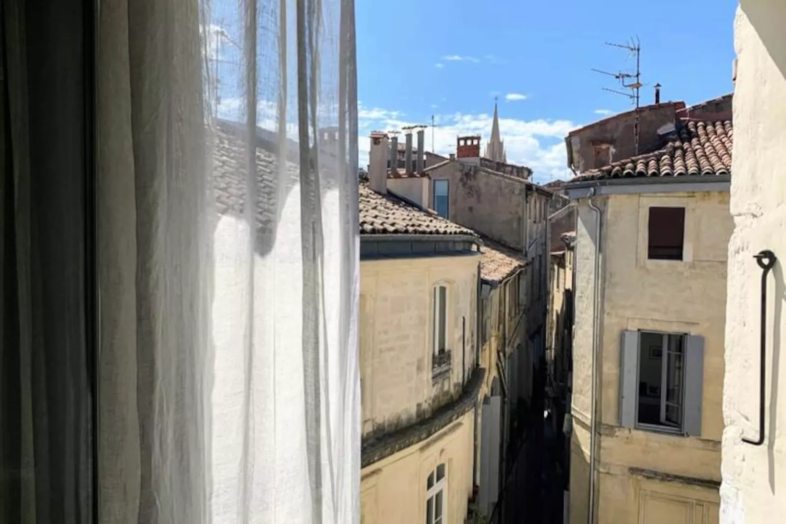 Les Toits De L'argenterie-Image-tags.