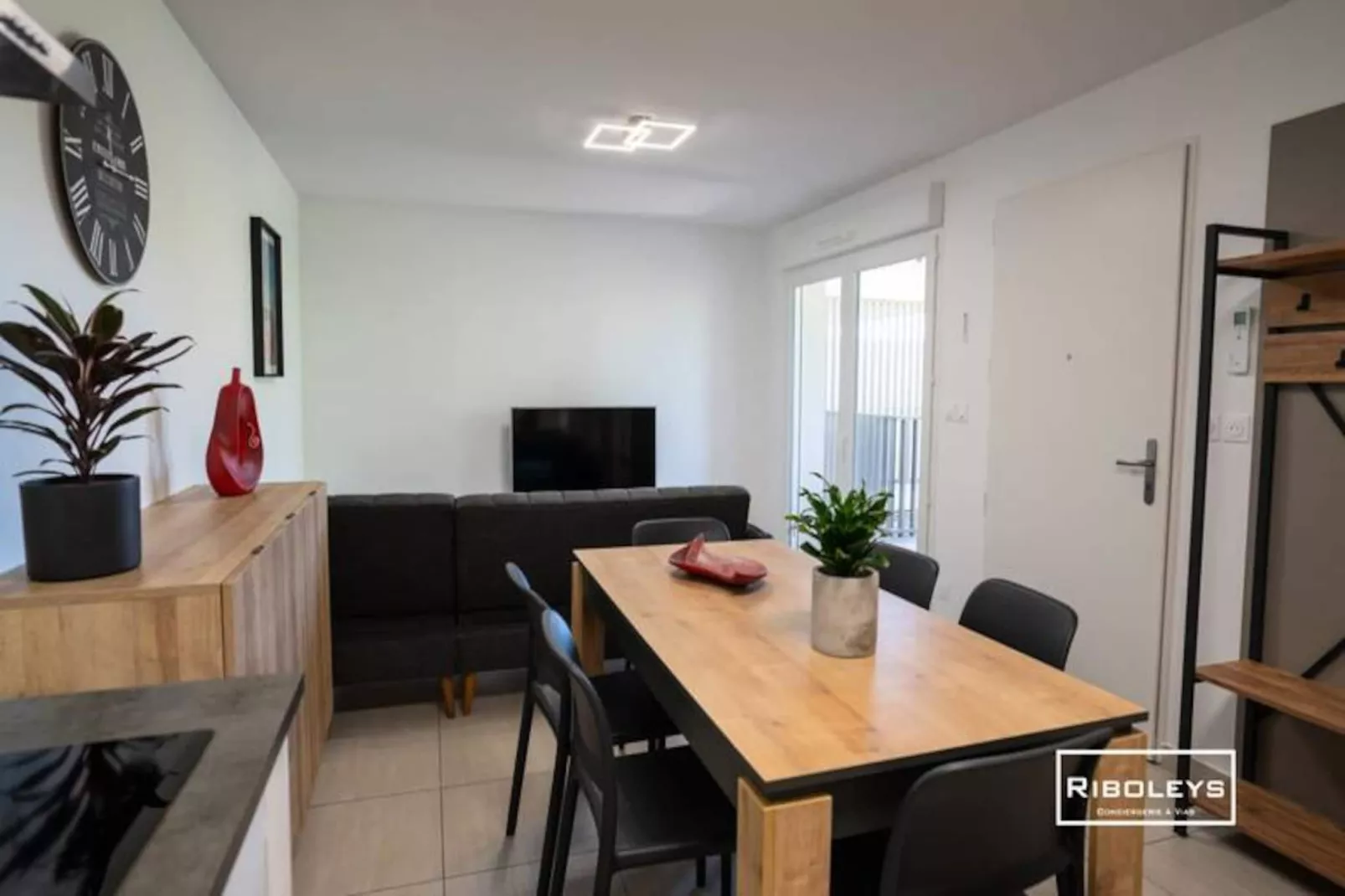 T4 Climatis&eacute; Avec Piscine &agrave; 400m De La Mer-Image-tags.