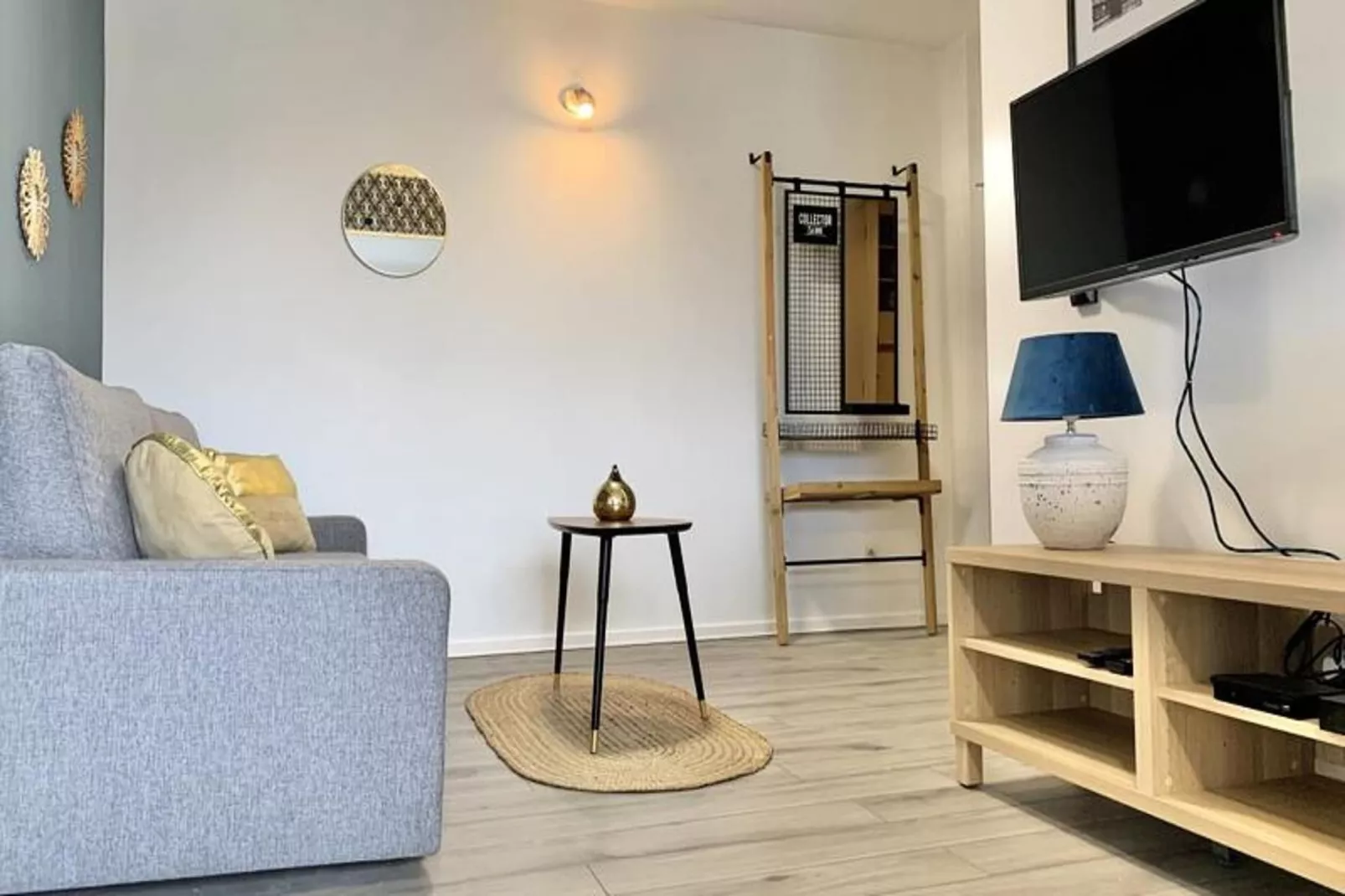 | La Chanson Bleue  💙 | Marcelin Berthelot | Tram-Woonkamer