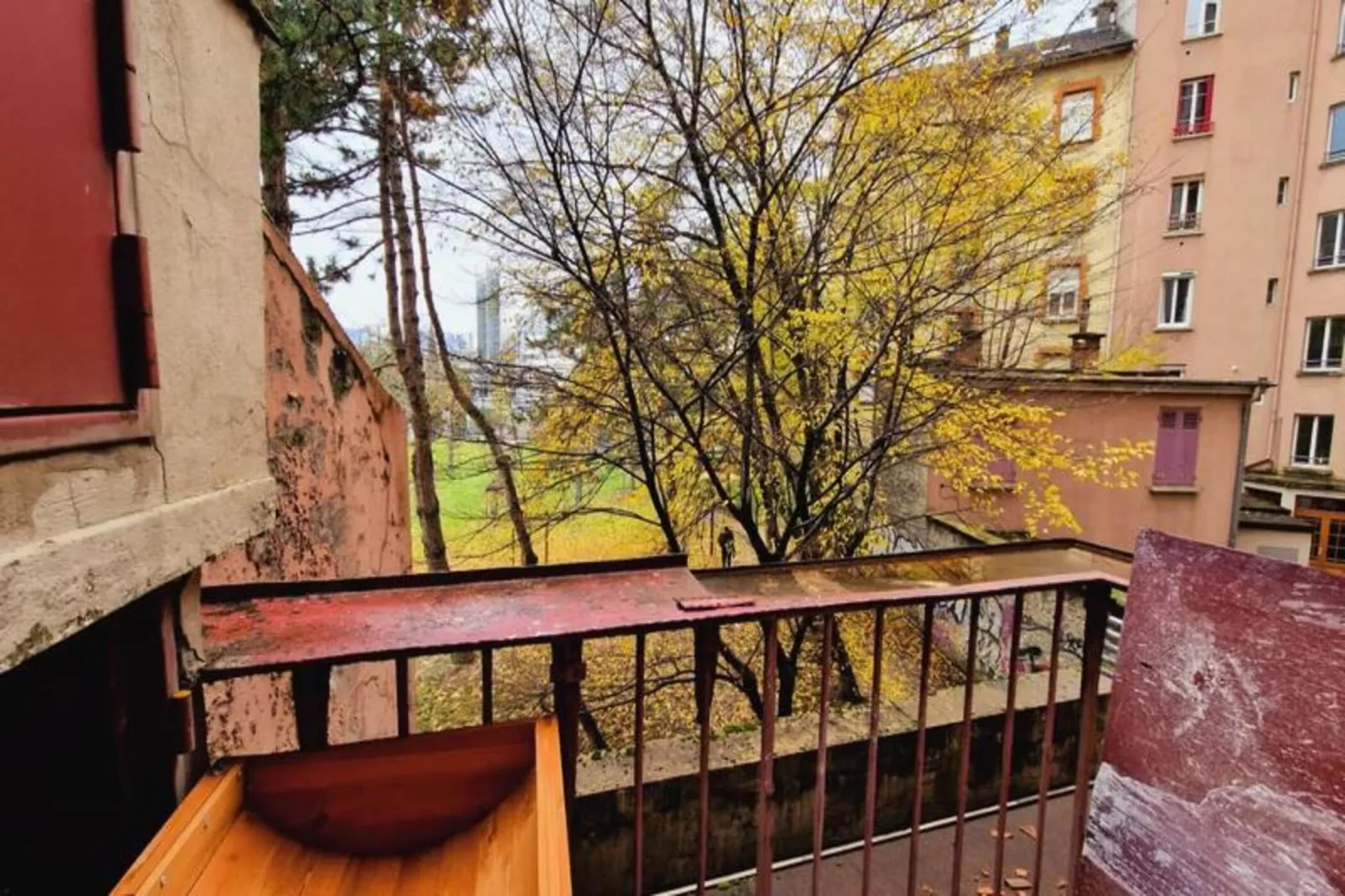 Le Berriat | Spacieux T4 | 3 Chambres ✨-Buitenkant zomer