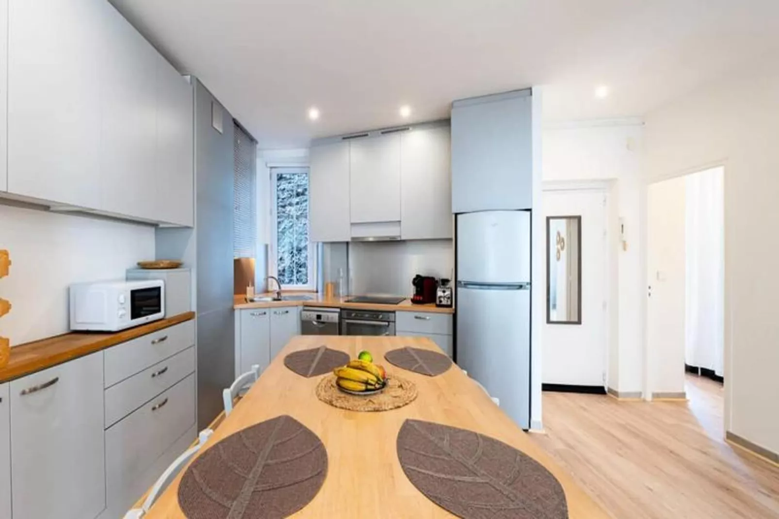 | La Gare Aux 400 Couverts 🚅 | Gare, Gem, Tramway-Eetkamer