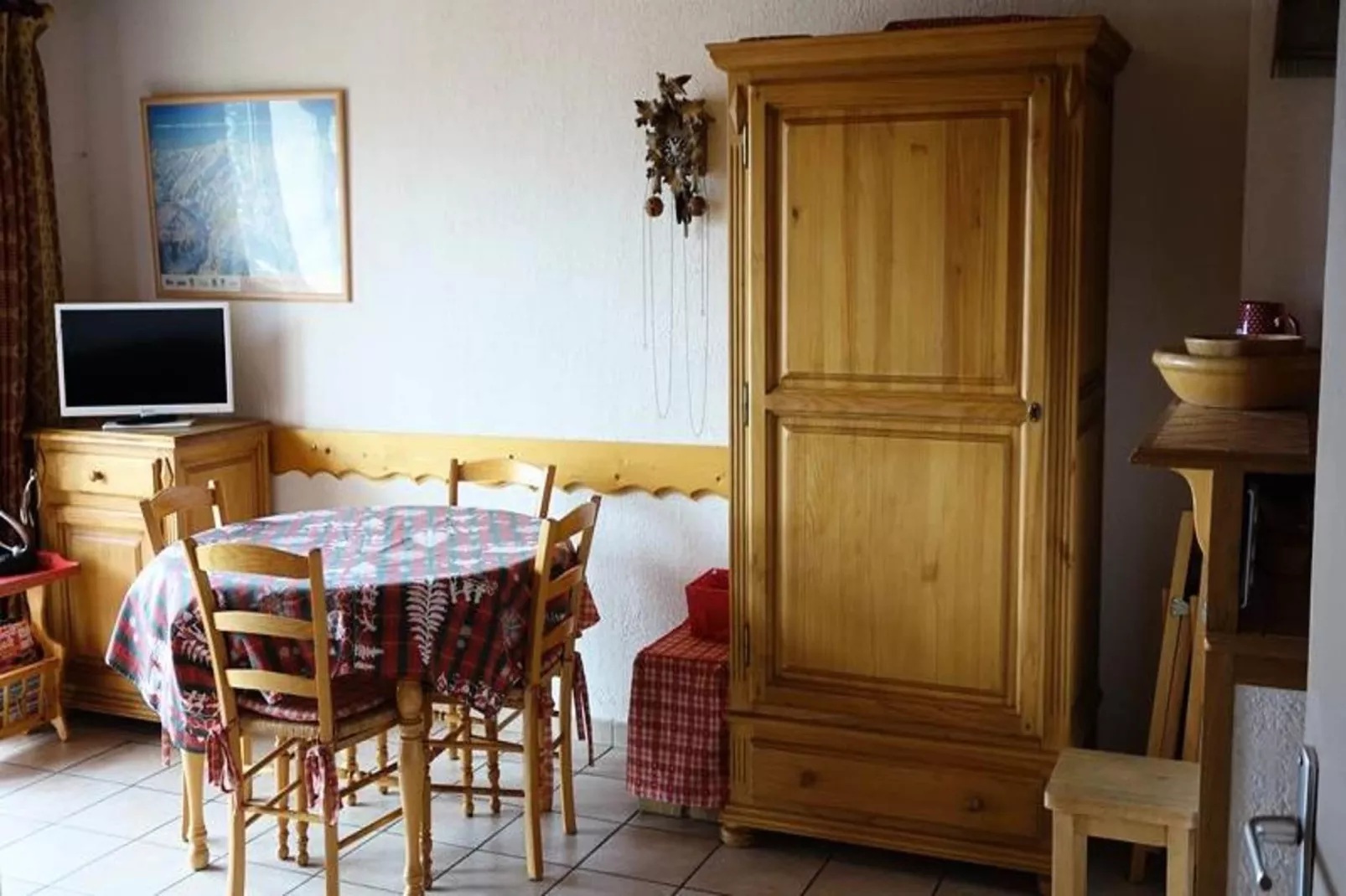 Résidence Paradis B-Eetkamer