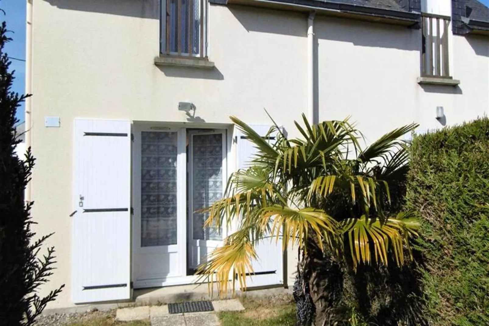 Résidence Les Korrigans-Buitenkant zomer