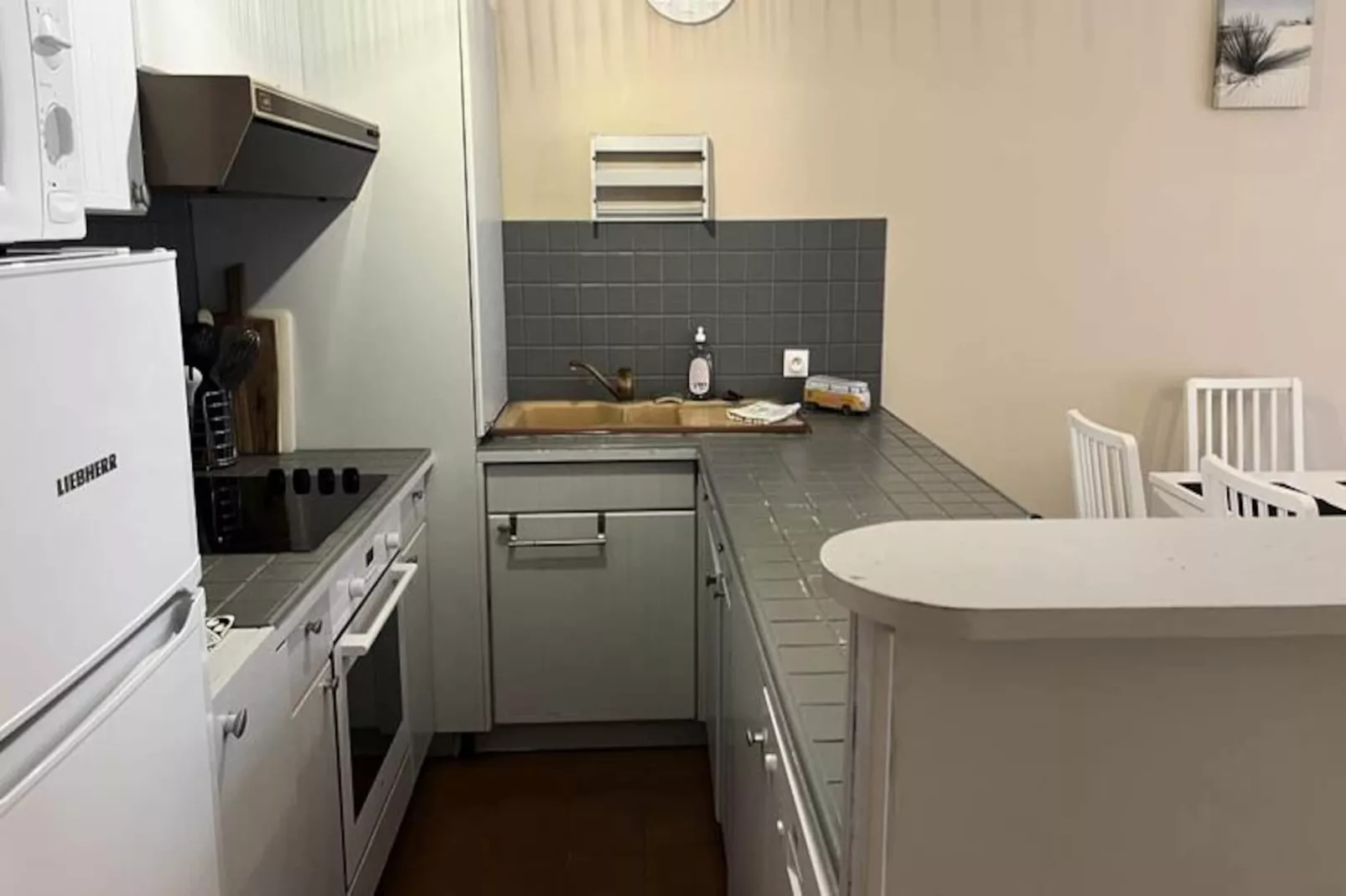 Résidence Agr&eacute;able Appt 3 Pi&egrave;ces 6 Pers Avec Place De Parking Proche Centre Et Mer-Image-tags.