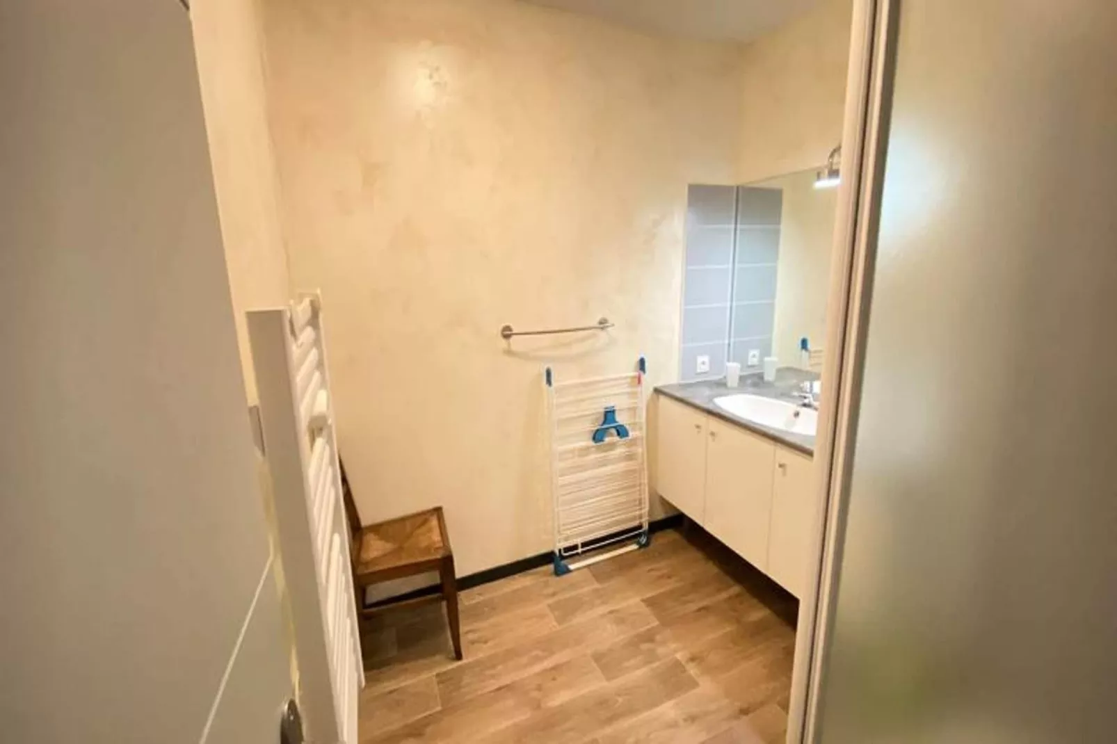 Résidence Pre De Camille-Eetkamer