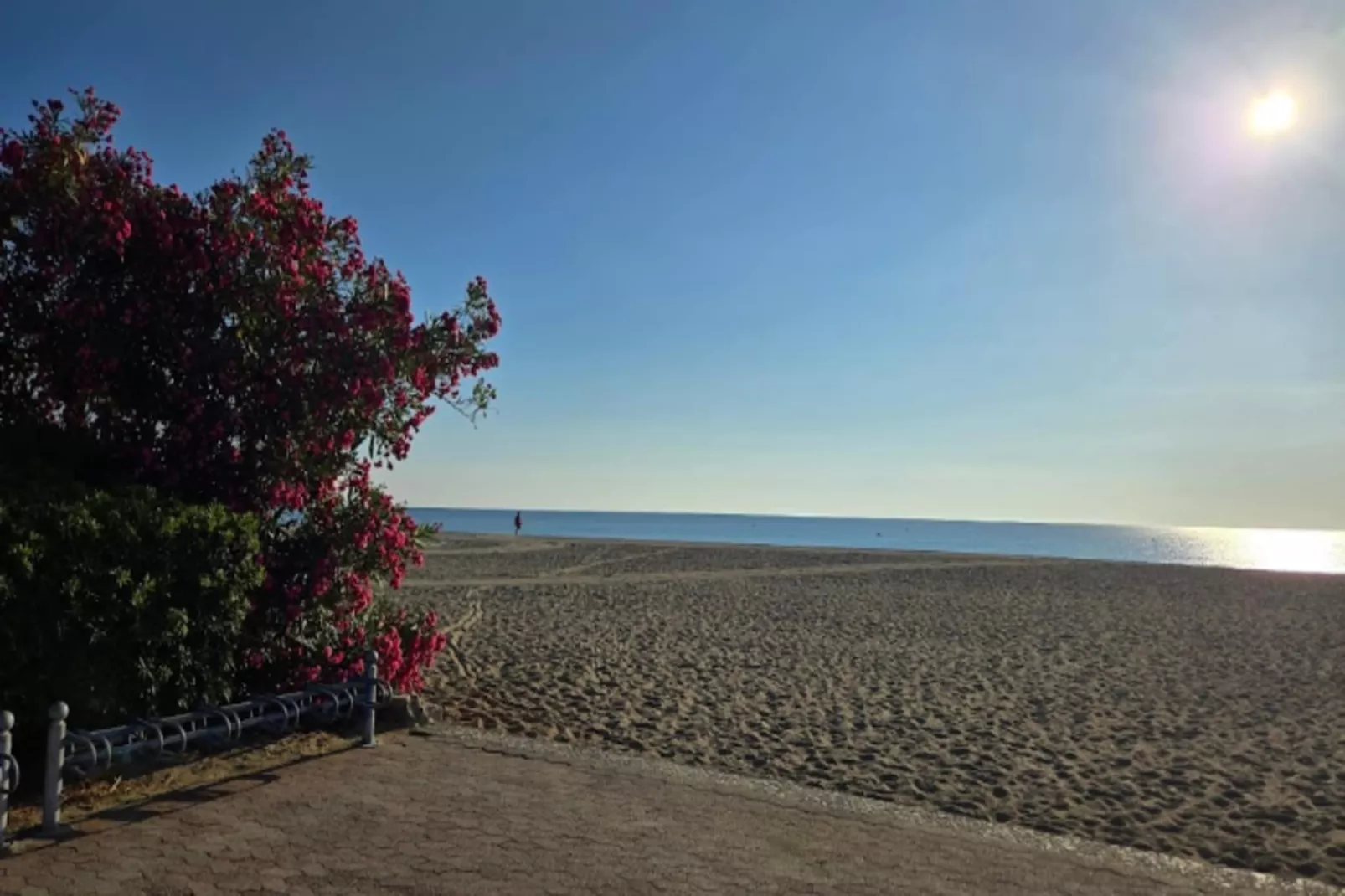 Résidence Mer & Golf Port Argelès***-Buitenkant zomer