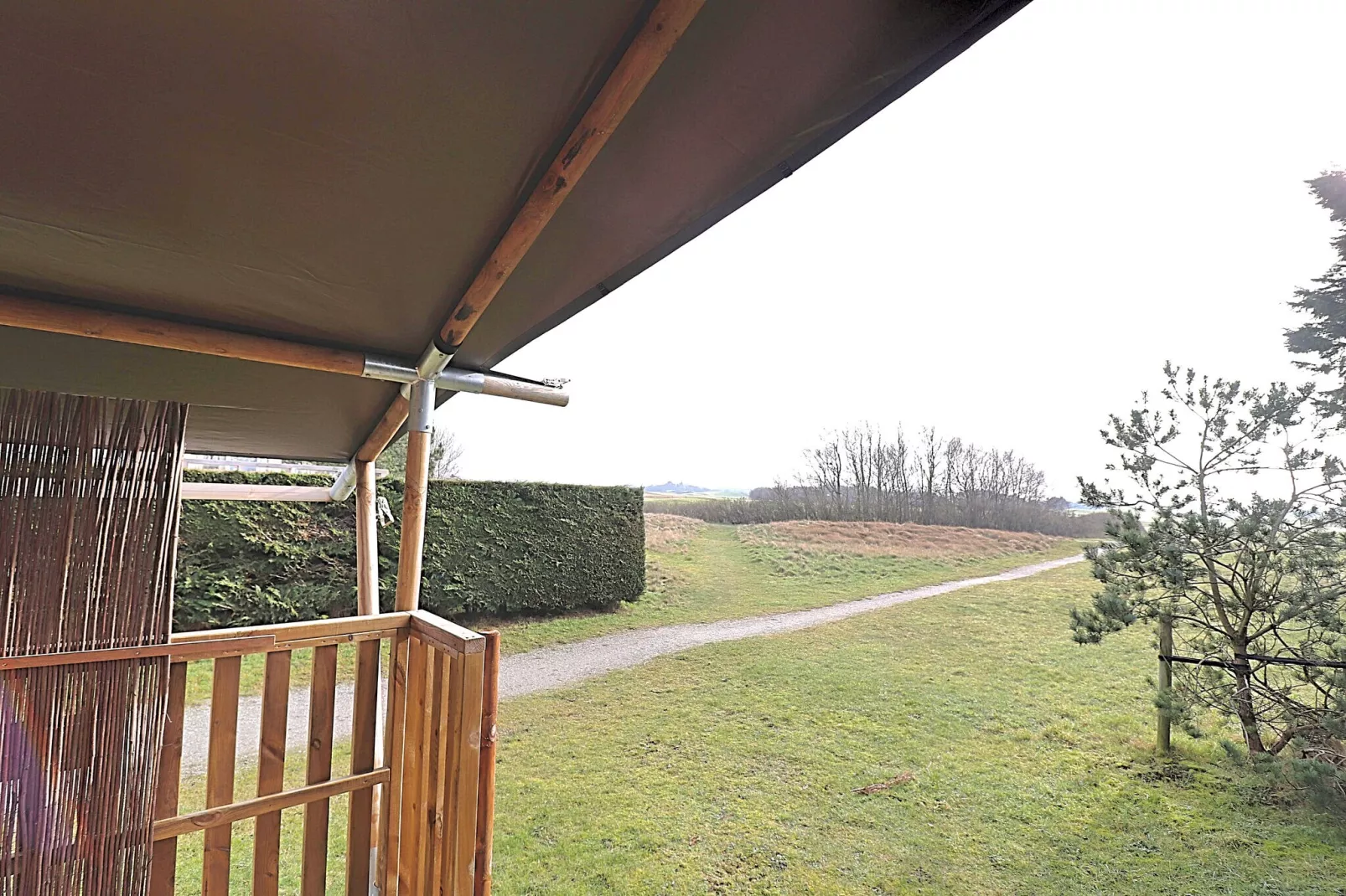 Luxe safaritent op Ameland-Uitzicht zomer