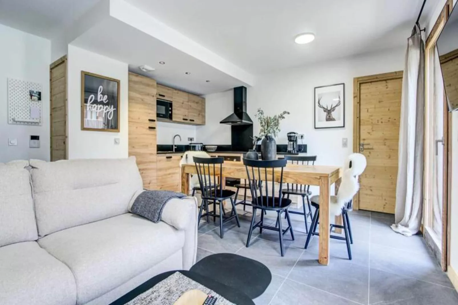 Résidence Echo Du Pleney - Eetkamer