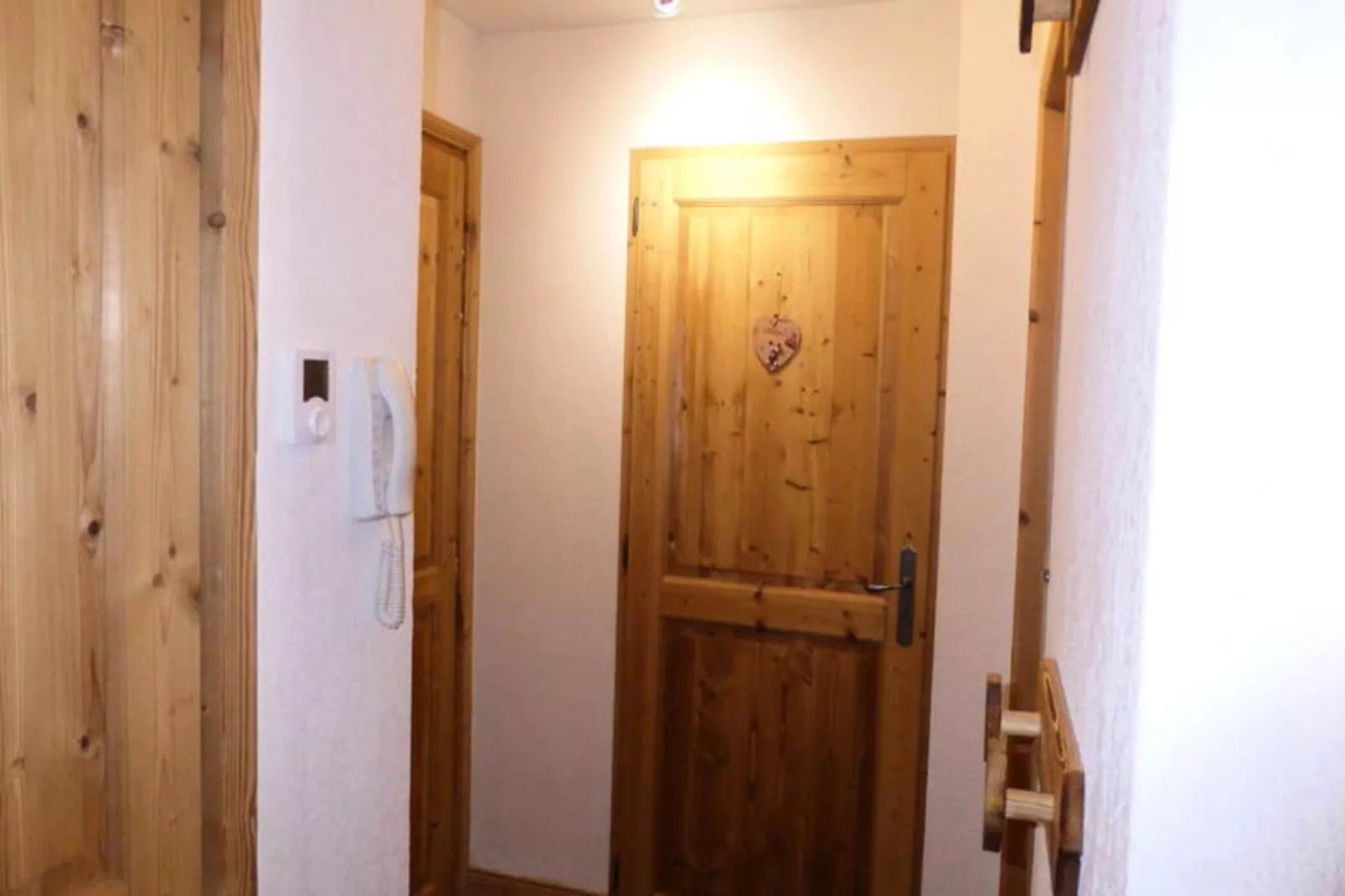 Résidence Cressoua-Buitenkant zomer