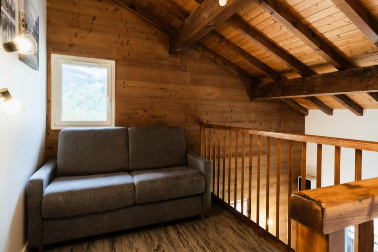 Résidence Autan-Buitenkant zomer