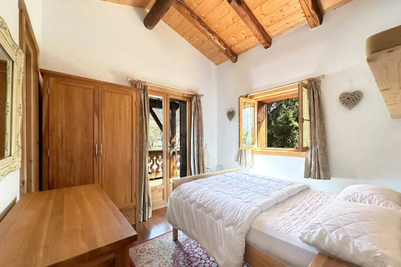 Chalets à Les Carroz-d'Arâches-Image-tags.