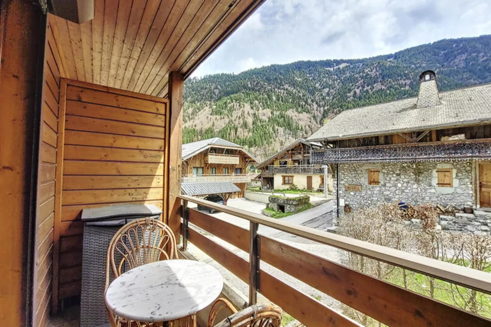 Appartements à Saint Jean d'Aulps-Terrasbalkon