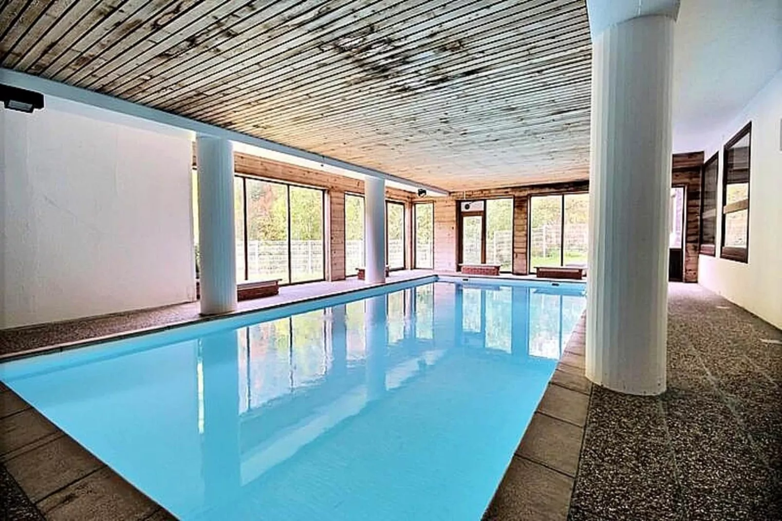 Appartements à Saint Jean d'Aulps-Zwembad