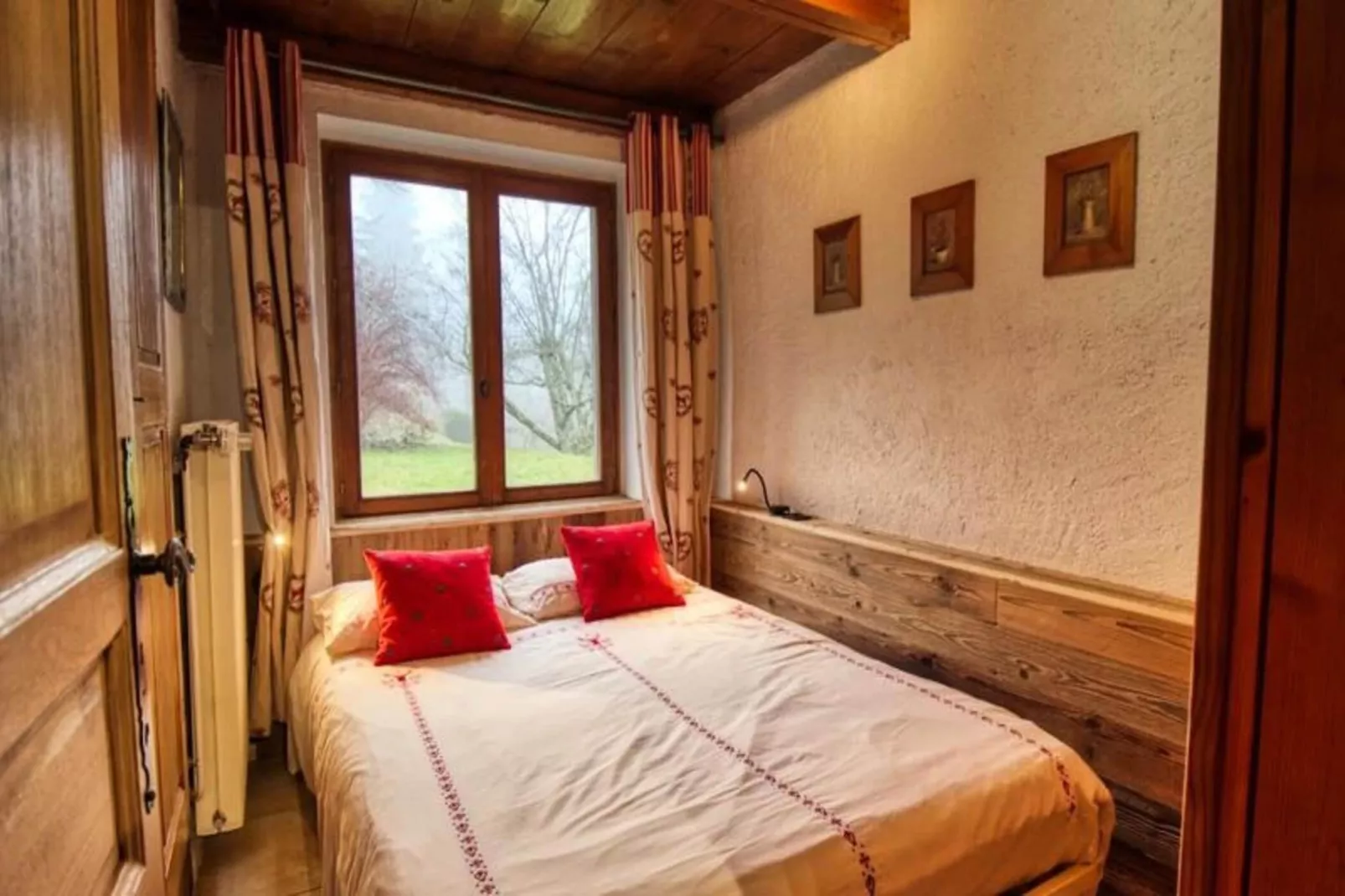 Résidence Le Laquis-Buitenkant zomer