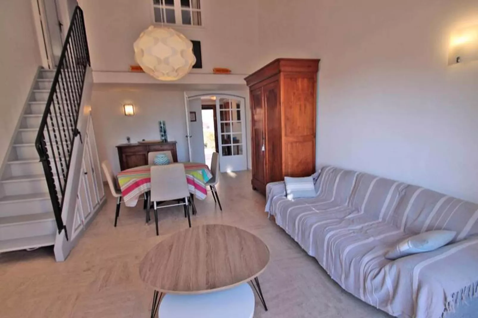 Résidence El Cantarello-Woonkamer