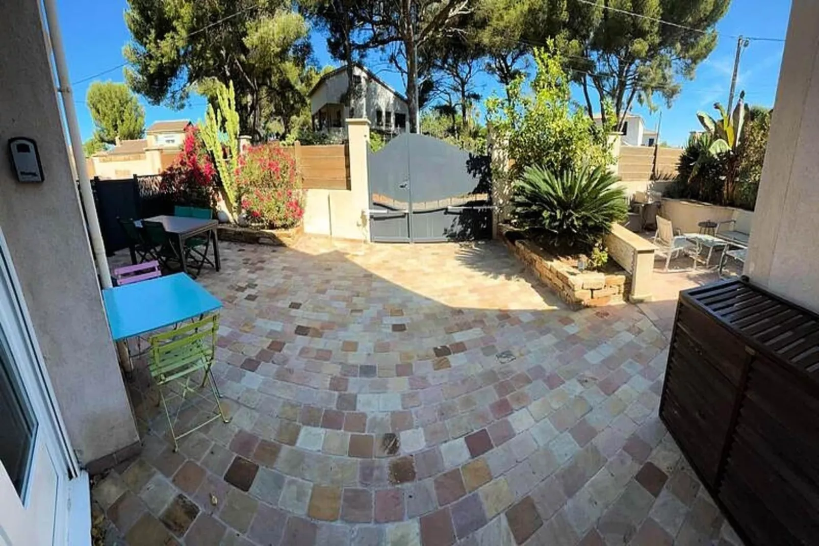 Résidence Rayolet-Hal-ontvangst