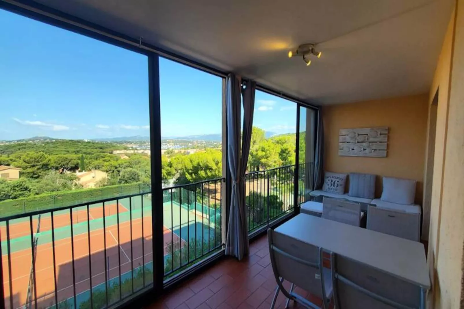 Résidence Lis Olivades-Image-tags.