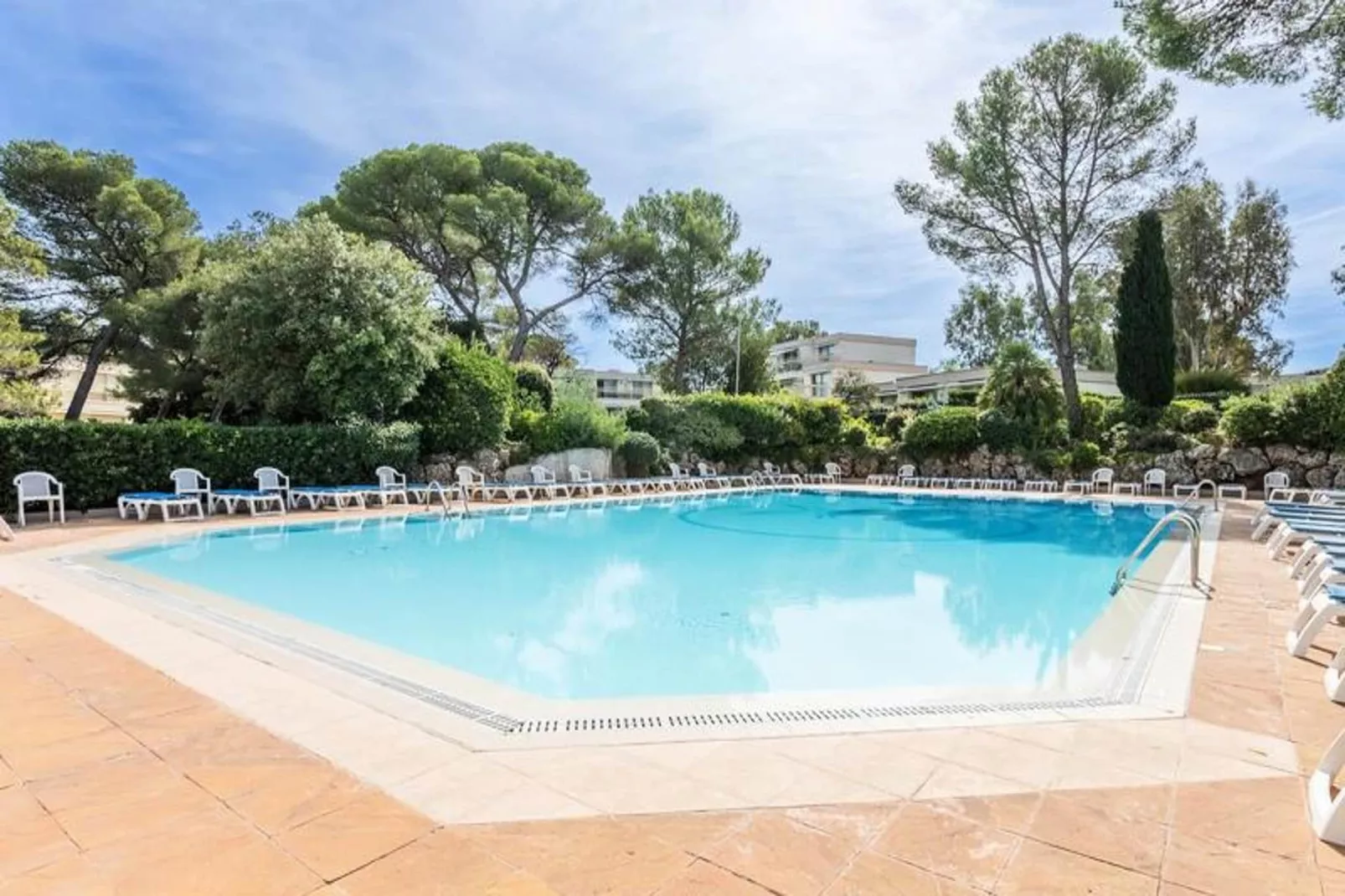 Résidence Pierre & Vacances La Corniche d'Or-Zwembad