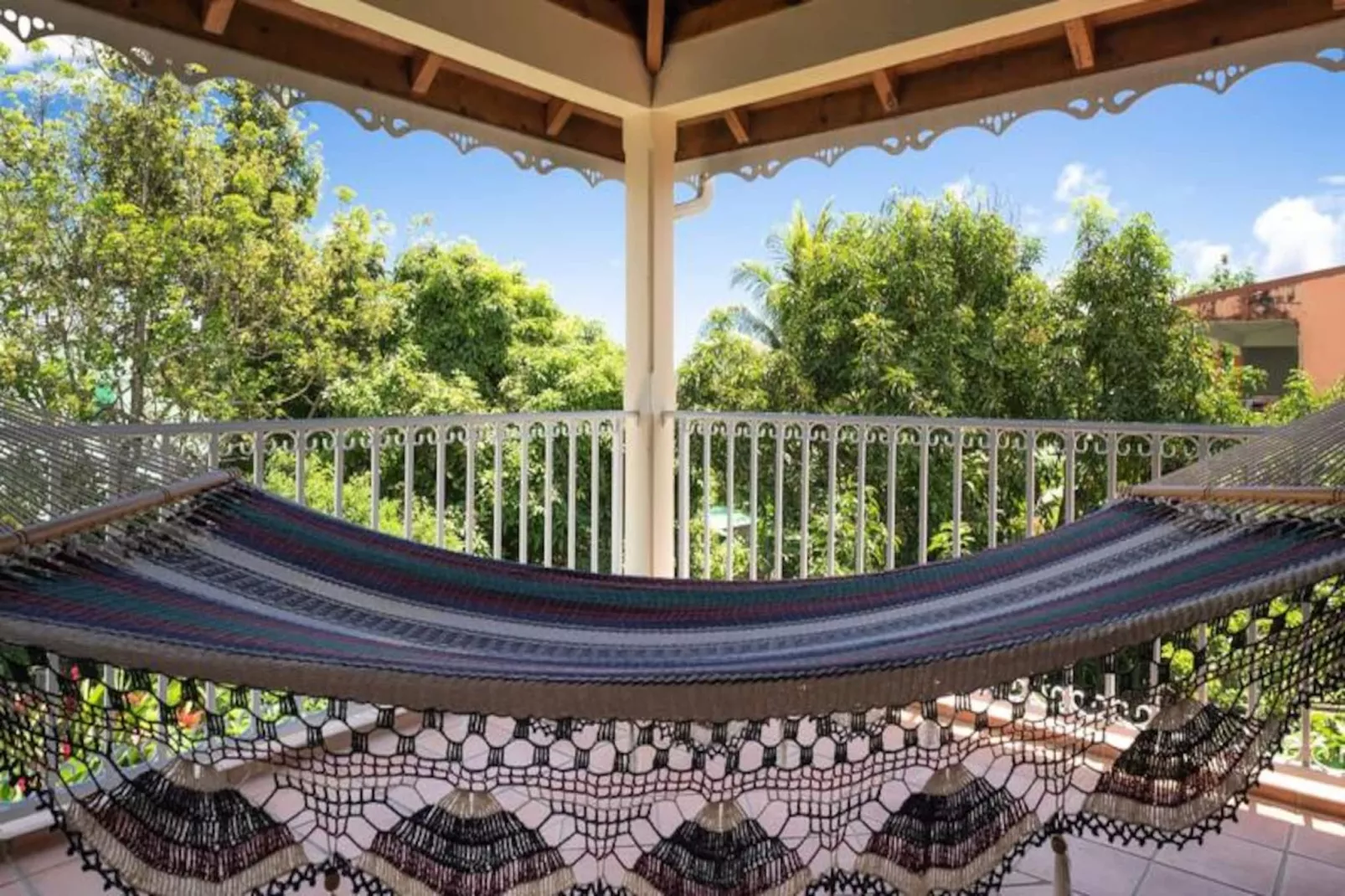 Villa Ladouchka-Image-tags.