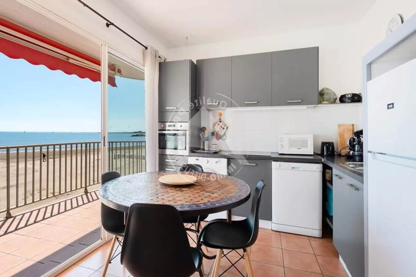 Résidence "le Magellan"-Eetkamer