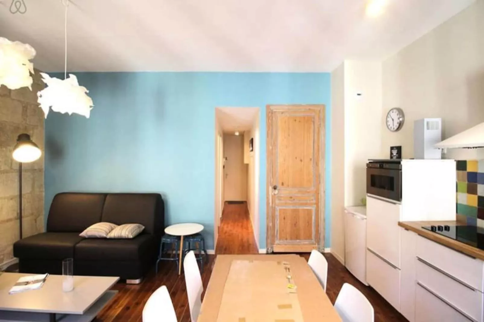 Bel Appartement Pour 4 Coeur Quartier Historique, Proche Rue St-catherine-Woonkamer