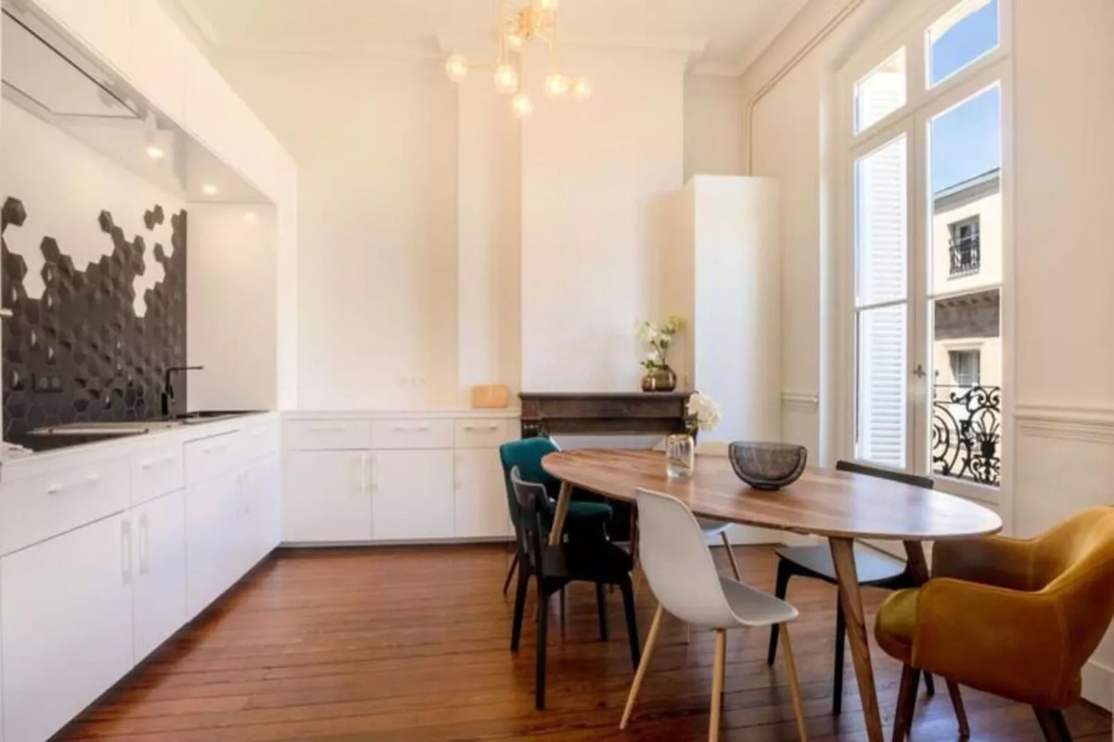 Appartement De Haut Standing Pour 6 Situ&eacute; Au Coeur Du Centre Historique-Eetkamer