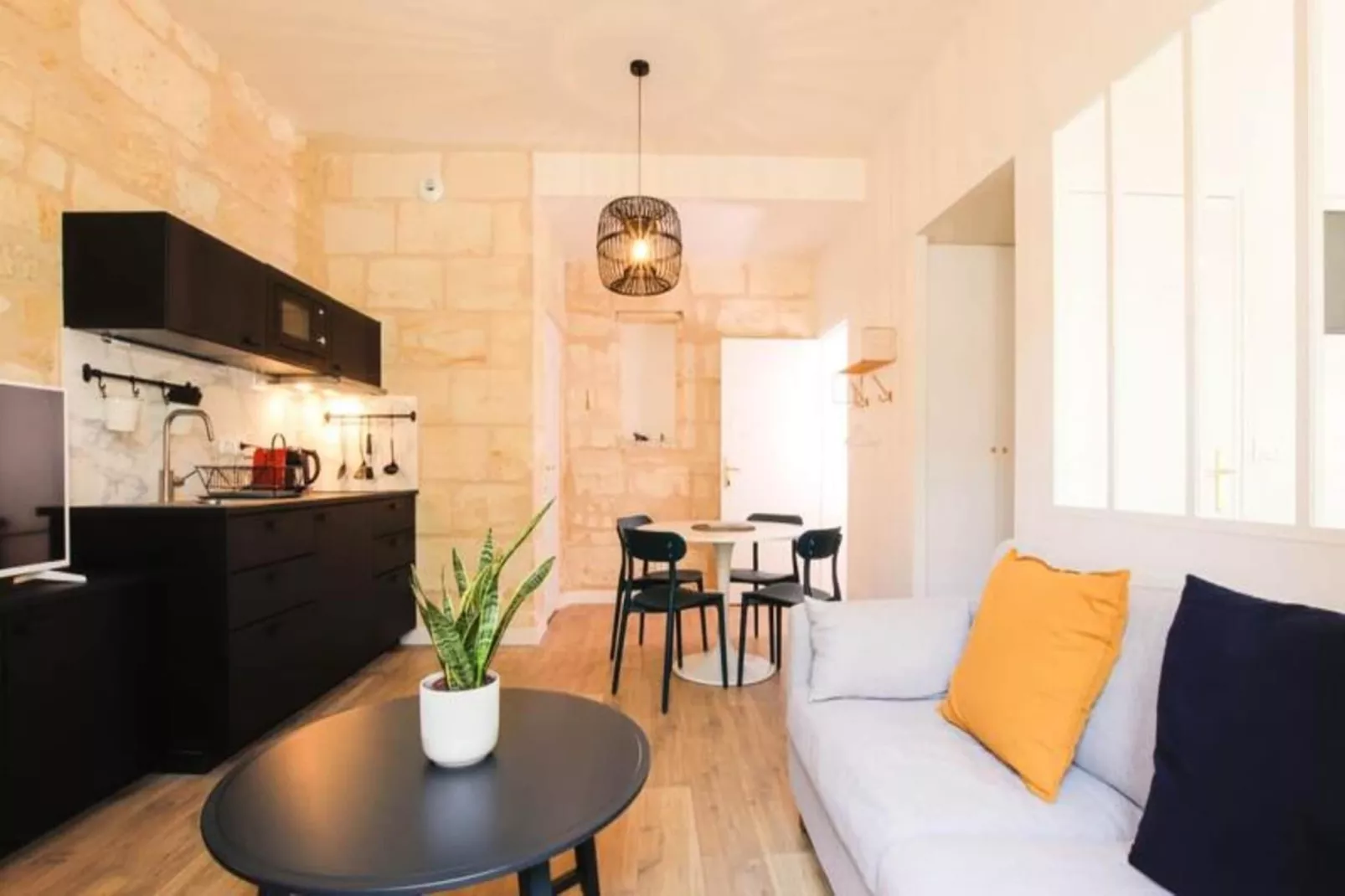Appartement Lumineux &agrave La Pierre Bordelaise Plein Centre Pour 4 Personnes-Buitenkant zomer