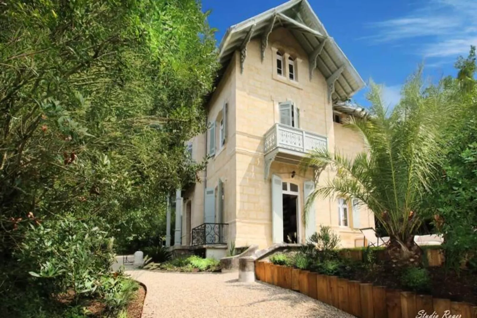 Villa Familiale R&eacute;nov&eacute;e &agrave; Arcachon &ndash; 6 Ch, 4 Sdb, Entre 8 &agrave; 10 Pers-Sfeer