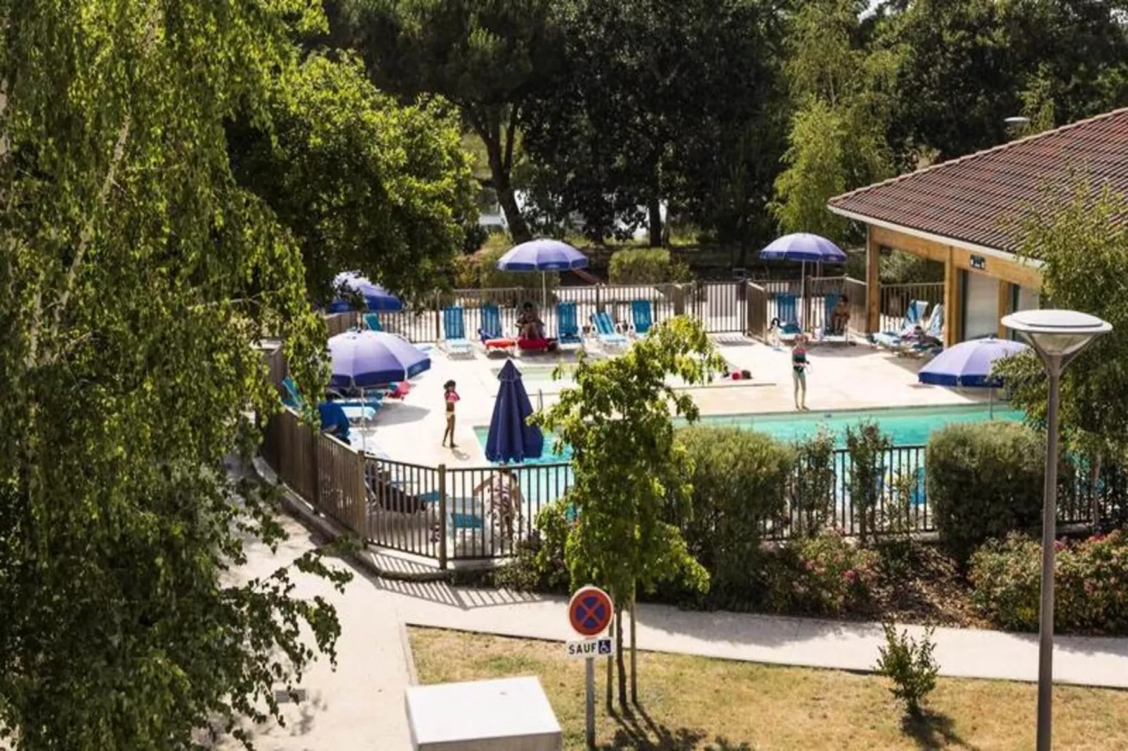 Résidence Odalys Le Petit Pont***-Zwembad