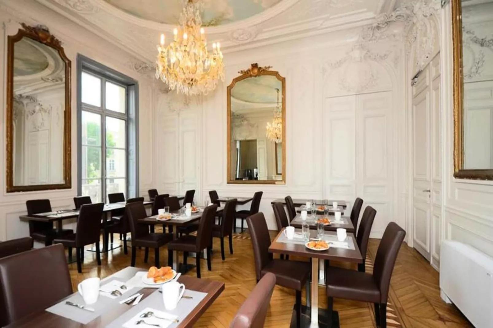 Appart'hôtel Odalys Les Occitanes****-Buitenkant zomer