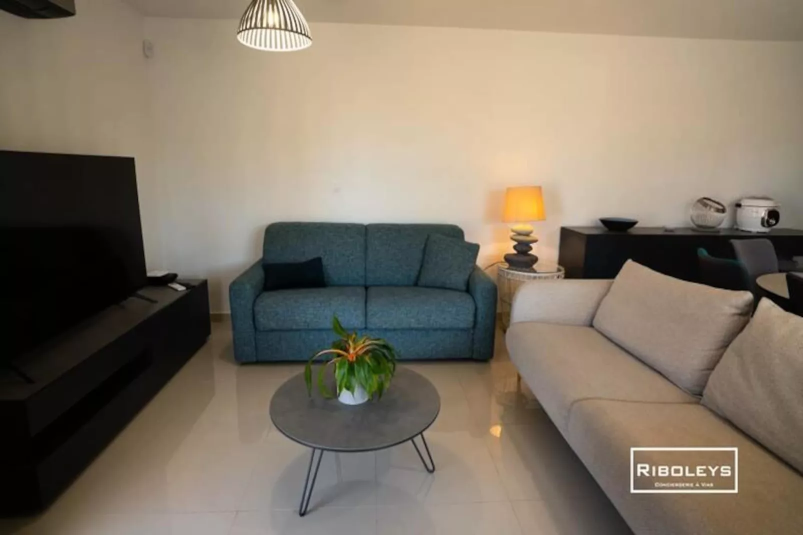 Grand T3 Neuf Climatis&eacute; Avec Wifi &agrave; 100m De La Plage-Image-tags.