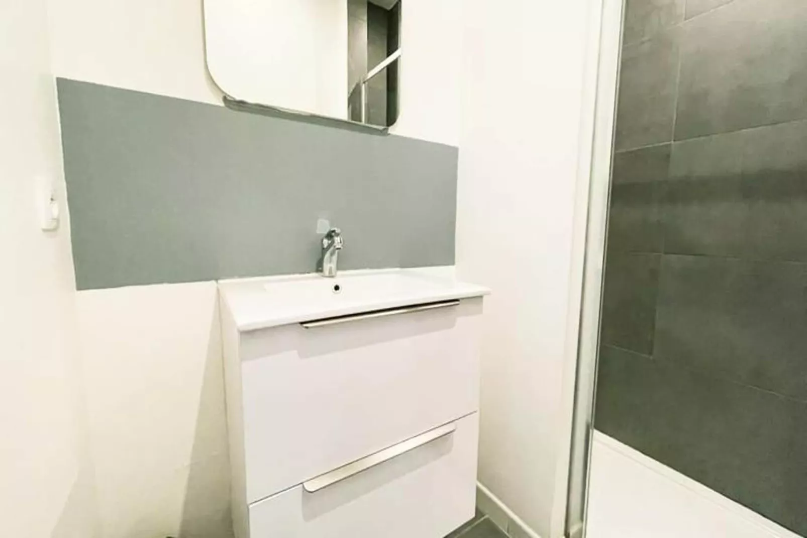 | Blue Lagoon 🩵| T3 6 Pax | Caserne De Bonne-Badkamer