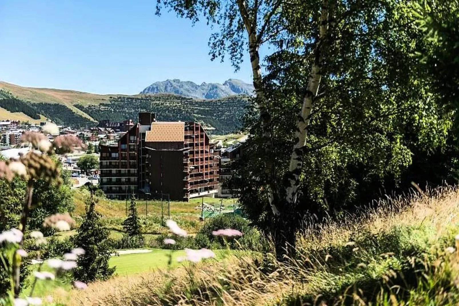 Résidence Les Mélèzes - maeva Home-Buitenkant zomer