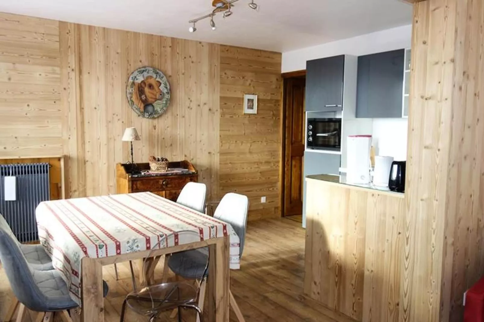 Résidence Kandahar-Eetkamer