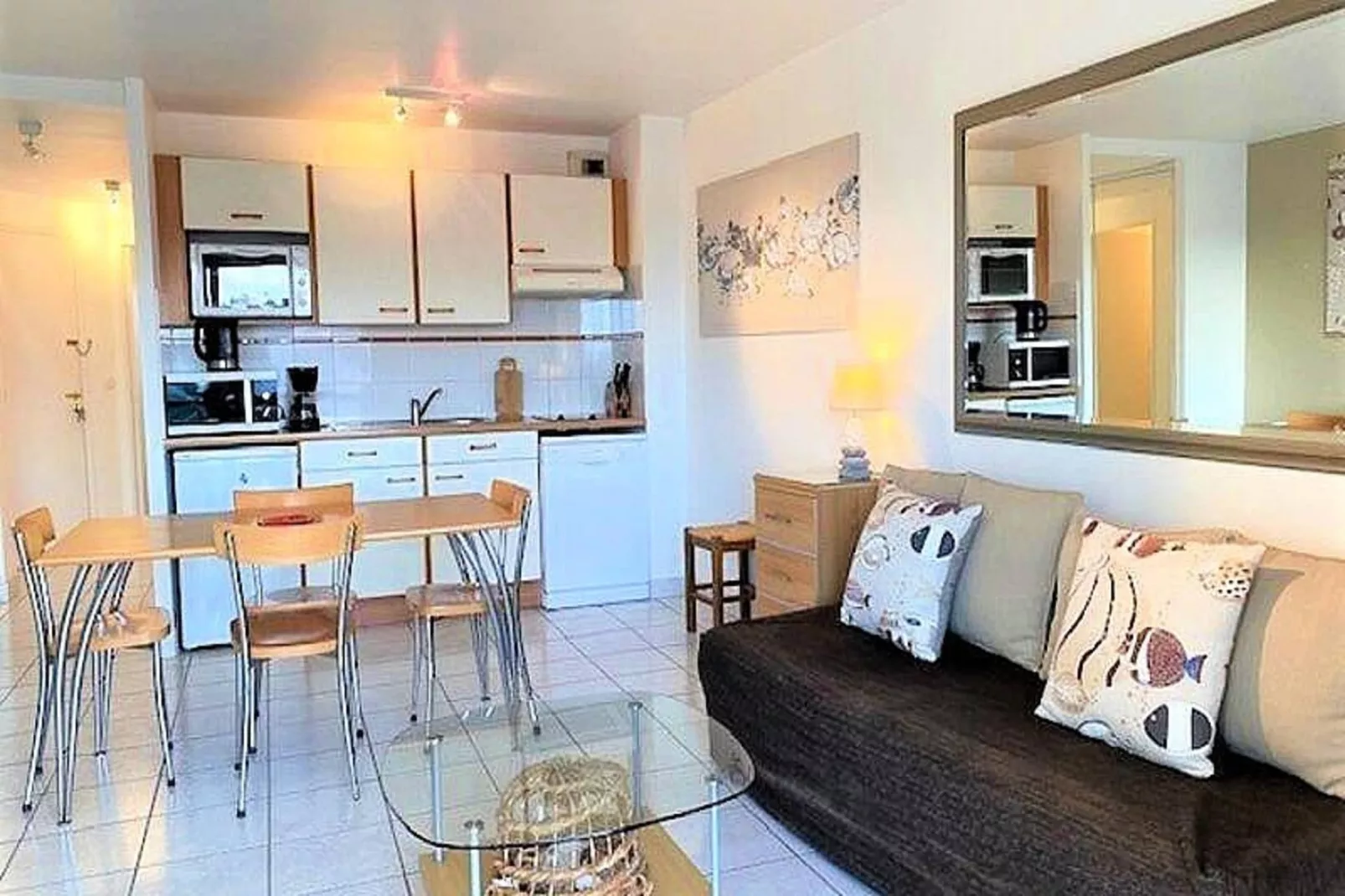 Résidence Les Pavois-Woonkamer